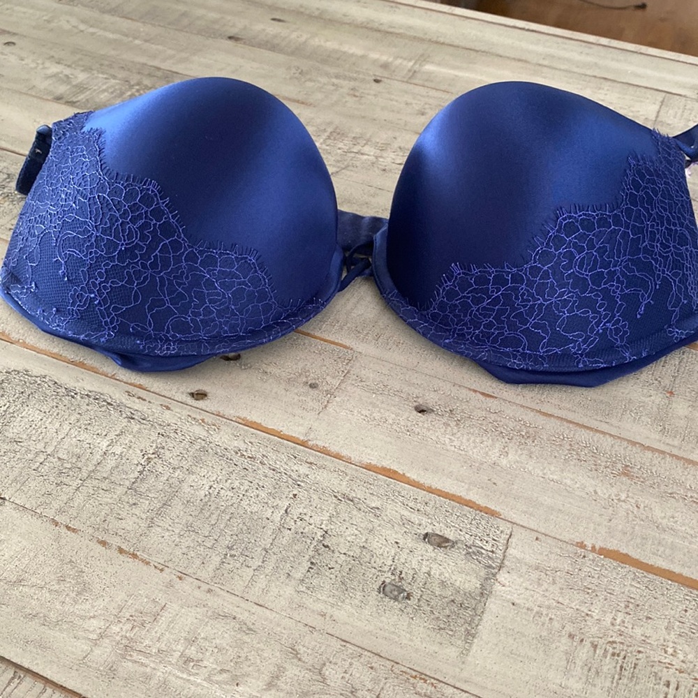 Victoria’s Secret bra